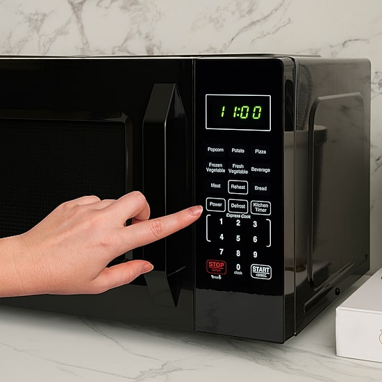 Farberware 1.1 Cu. Ft. 1000-Watt Compact Counter Microwave Oven