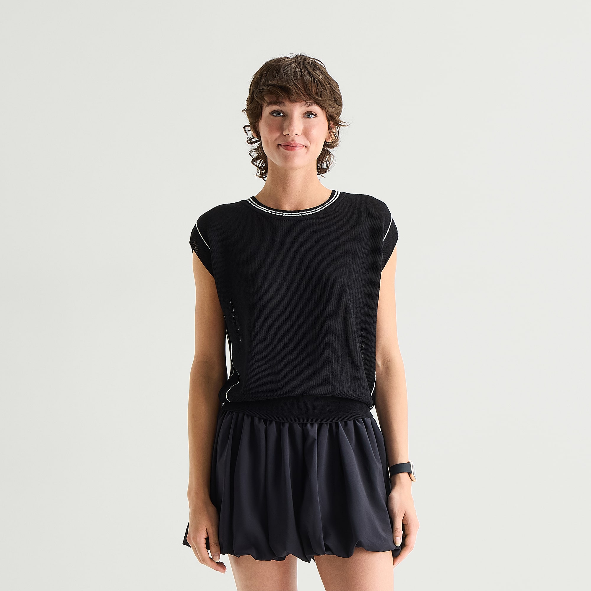 Stylus Womens Crew Neck Sleeveless Pullover Sweater