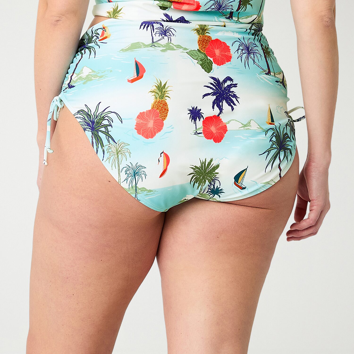 Outdoor Oasis Womens Plus Moderate Coverage Hipster Bikini Swimsuit Bottom