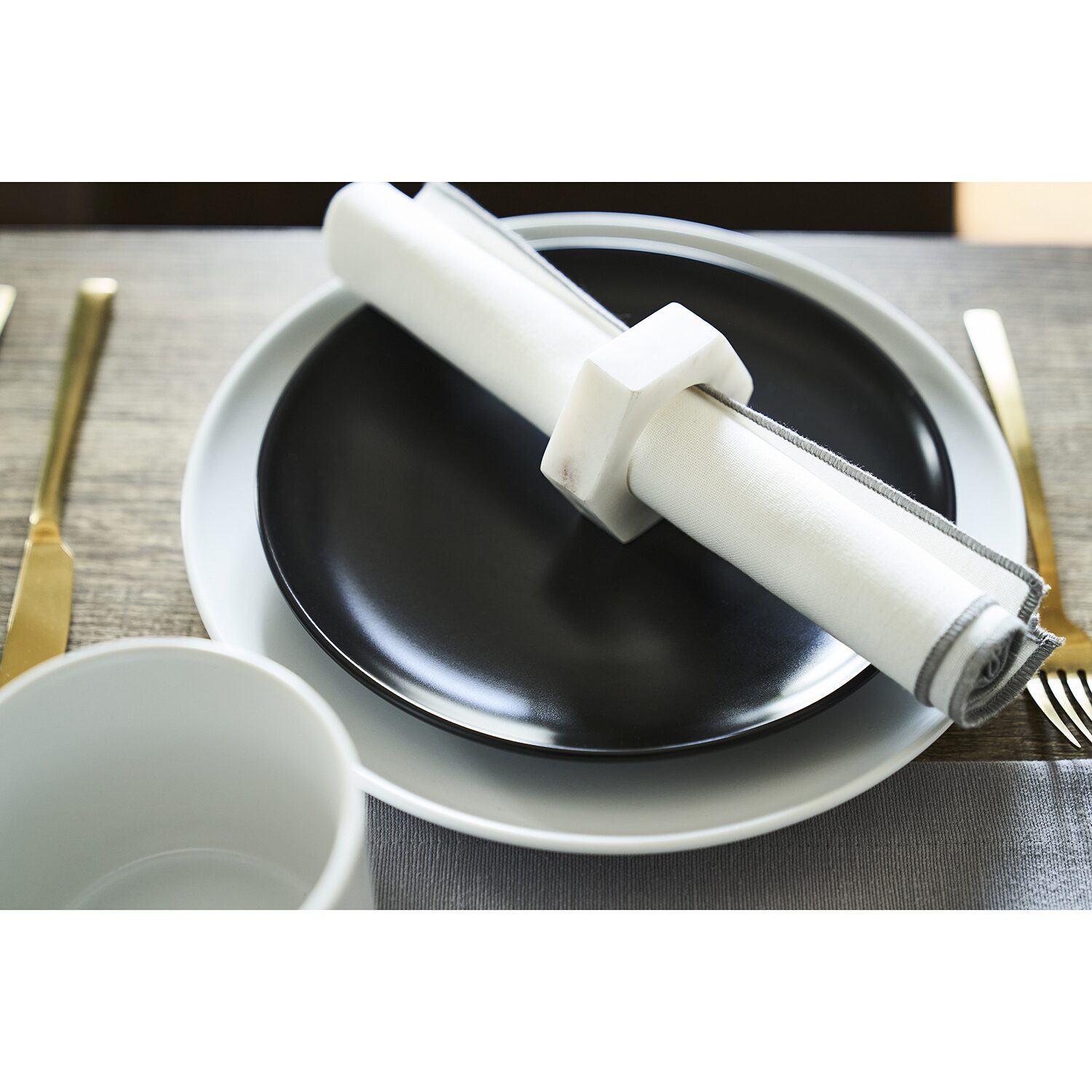 Loom + Forge Ren Stoneware Dinner Plate