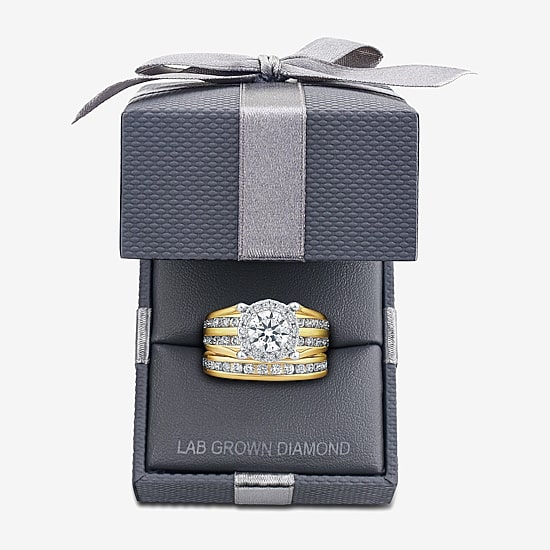 (G / Si1-Si2) Womens 3 CT. T.W. Lab Grown White Diamond 10K Gold Round Side Stone Halo Bridal Set
