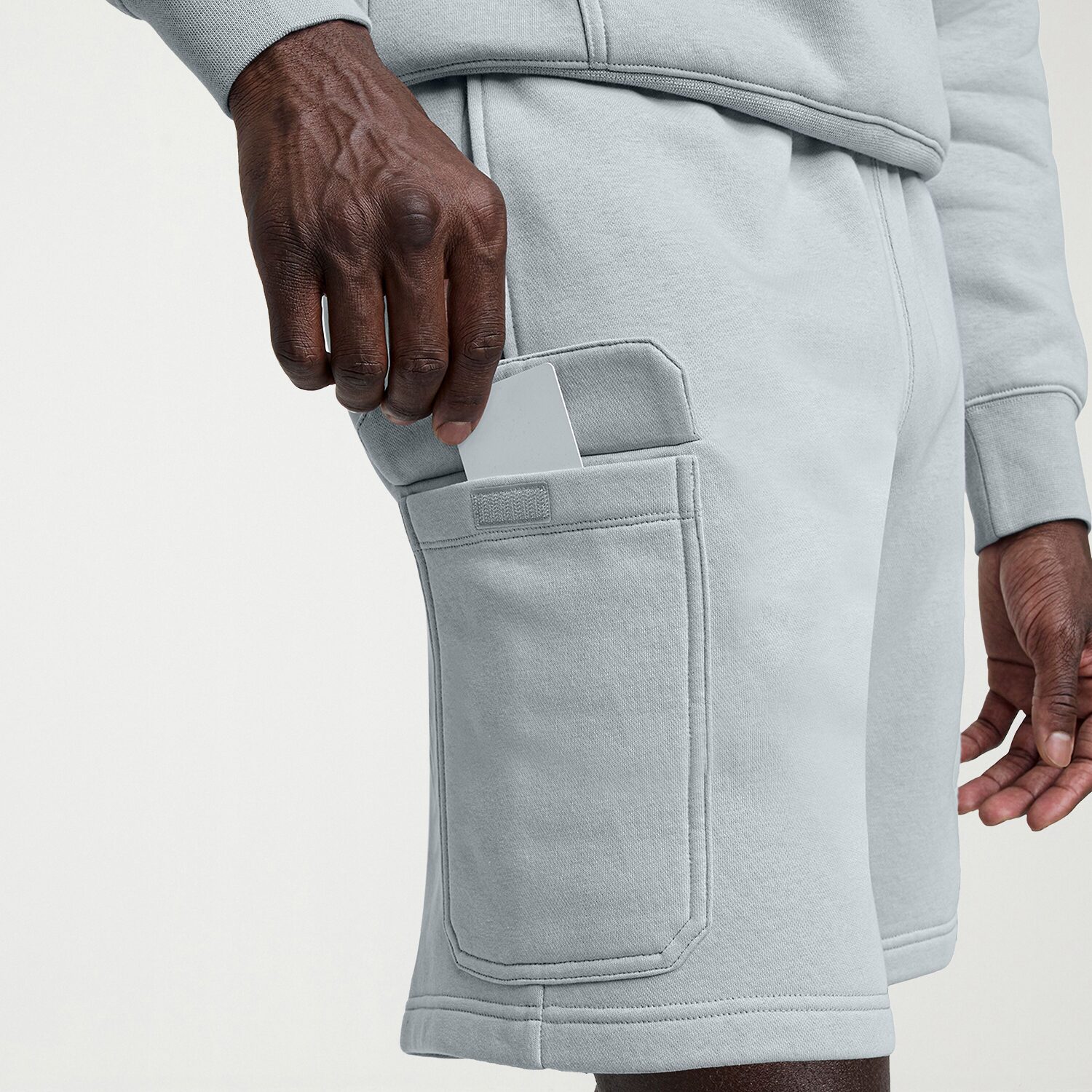 Champion Mens 8" Mid Rise Workout Shorts