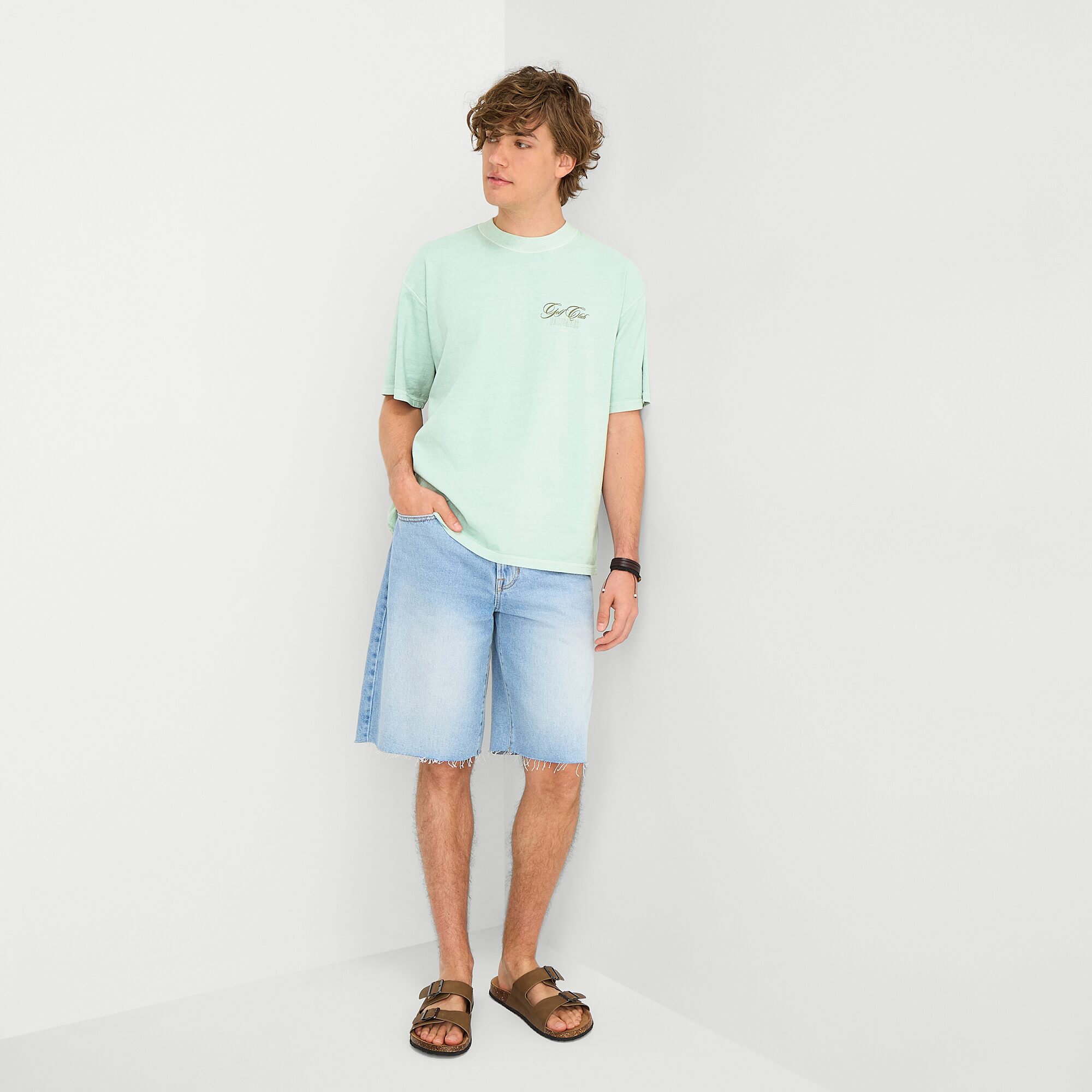 Arizona Mens Crew Neck Short Sleeve Boxy Fit Graphic T-Shirt
