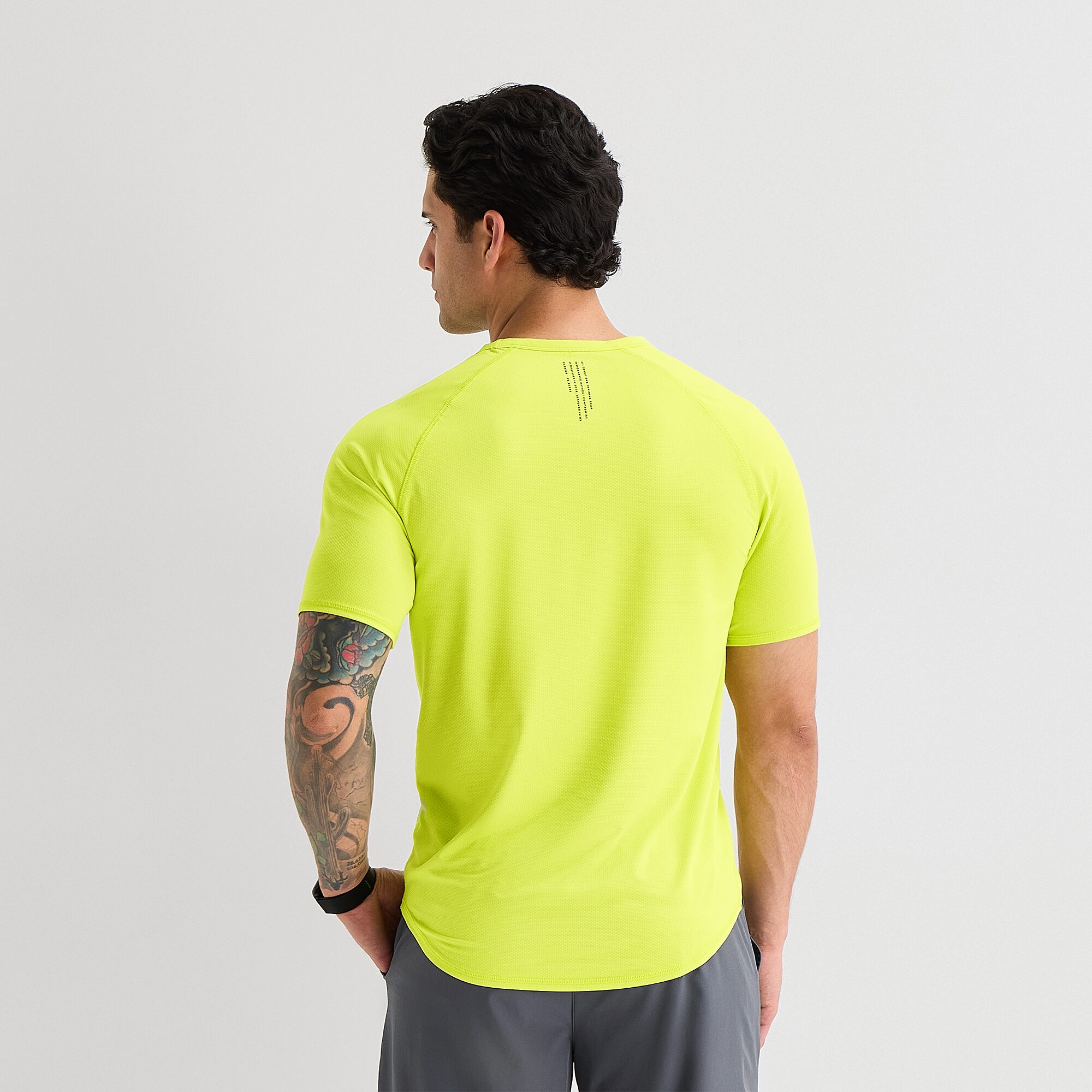 Xersion Mens Crew Neck Short Sleeve Quick Dry T-Shirt