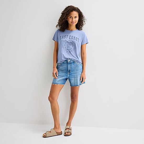 Arizona Womens Juniors Crew Neck Short Sleeve Regular Fit Graphic T-Shirt