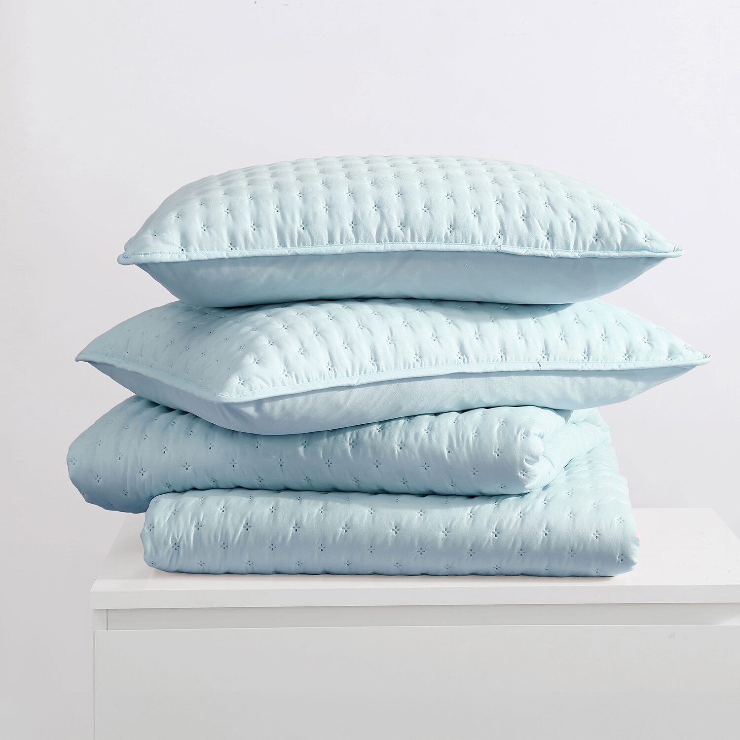 Swift Home Wrinkle Resistant Quilt Set