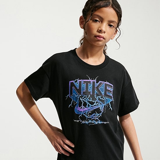 Nike Big Kid Unisex Crew Neck Short Sleeve Regular Fit Graphic T-Shirt