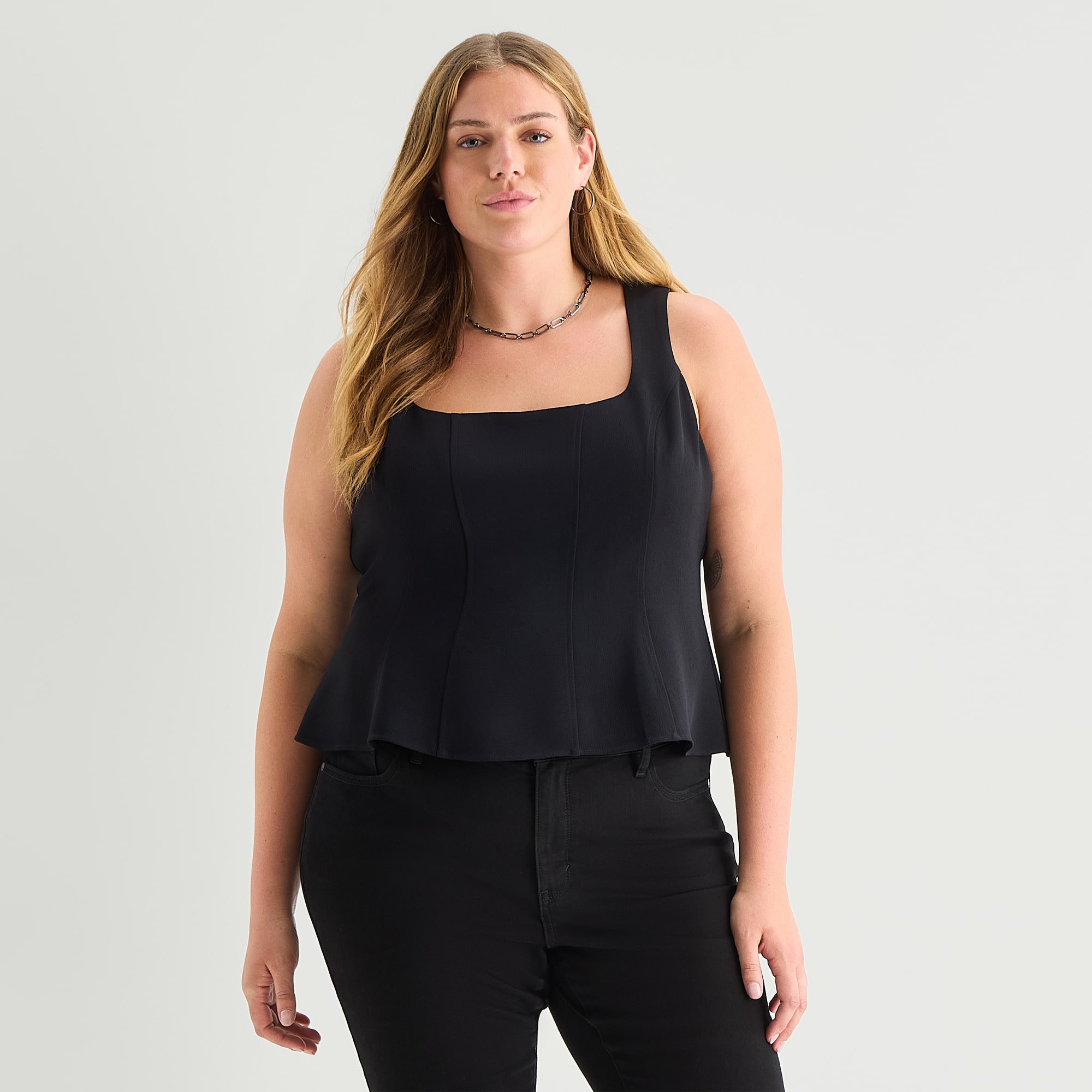 a.n.a Womens Plus U Neck Sleeveless Peplum Top