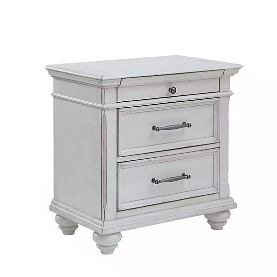 Signature Design by Ashley® Kaelyn 3-Drawer Nightstand