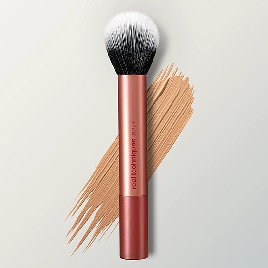 Real Techniques Skin Tint Base Brush