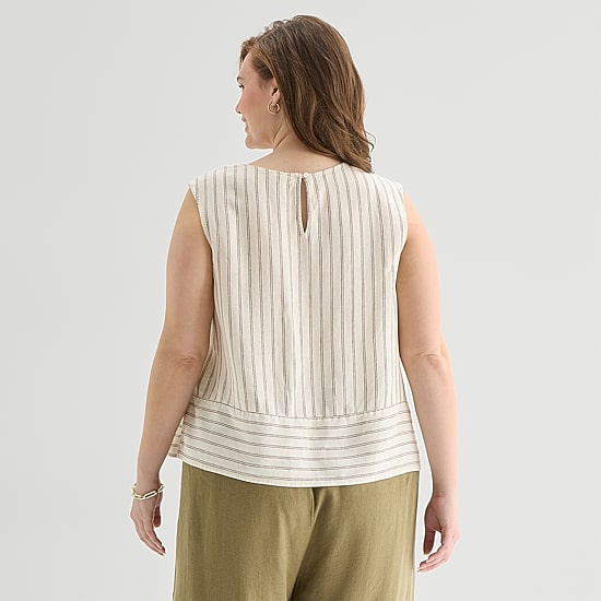 a.n.a Womens Plus Round Neck Sleeveless Blouse