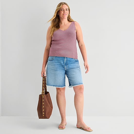 A.N.A Plus Womens V Neck Sleeveless Pullover Sweater