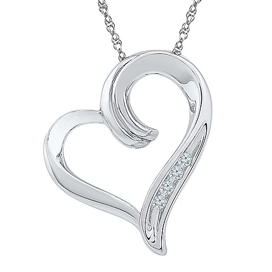 Womens Diamond Accent Natural White Diamond 10K Gold Heart 18 Inch Pendant Necklace
