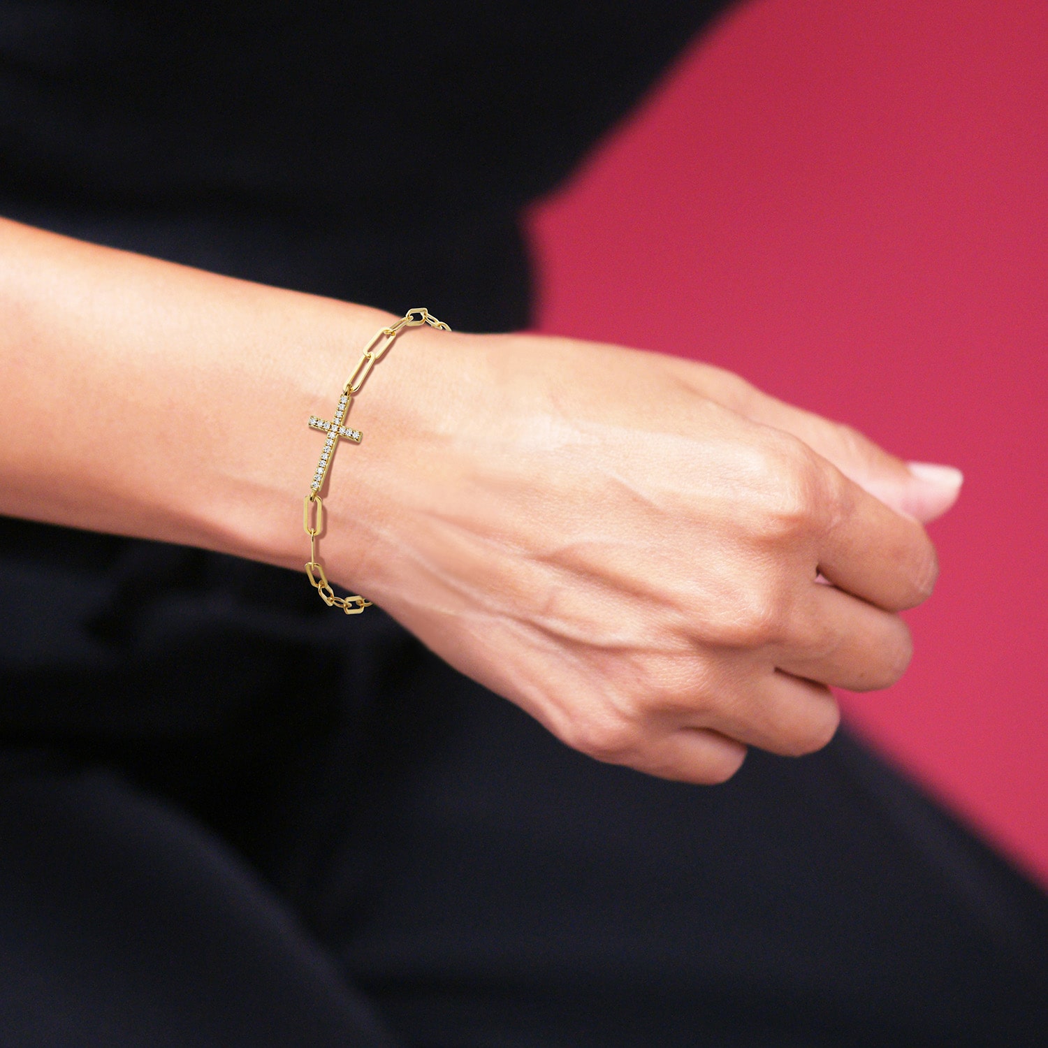 Paris 1901 By Charles Garnier Womens 18K Gold Over Silver Solid Cross 7 Inch Link Bracelet