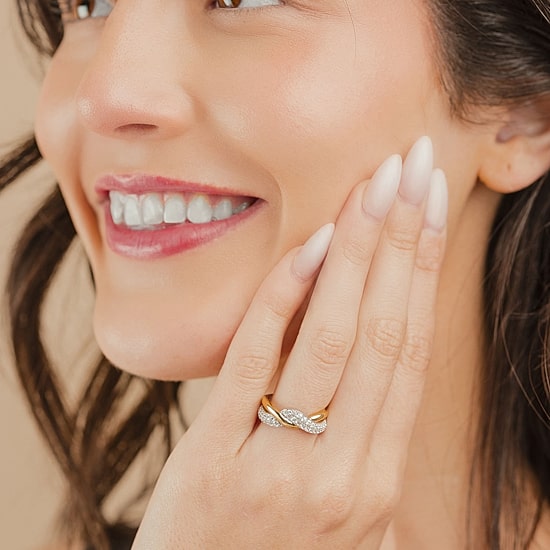 (Si2 / G) Womens 1/2 CT. T.W. Lab Grown White Diamond 10K Gold Cocktail Ring