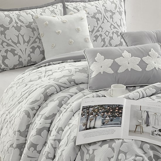 Stratford Park Beatrix 7-pc. Floral Lightweight Comforter Set