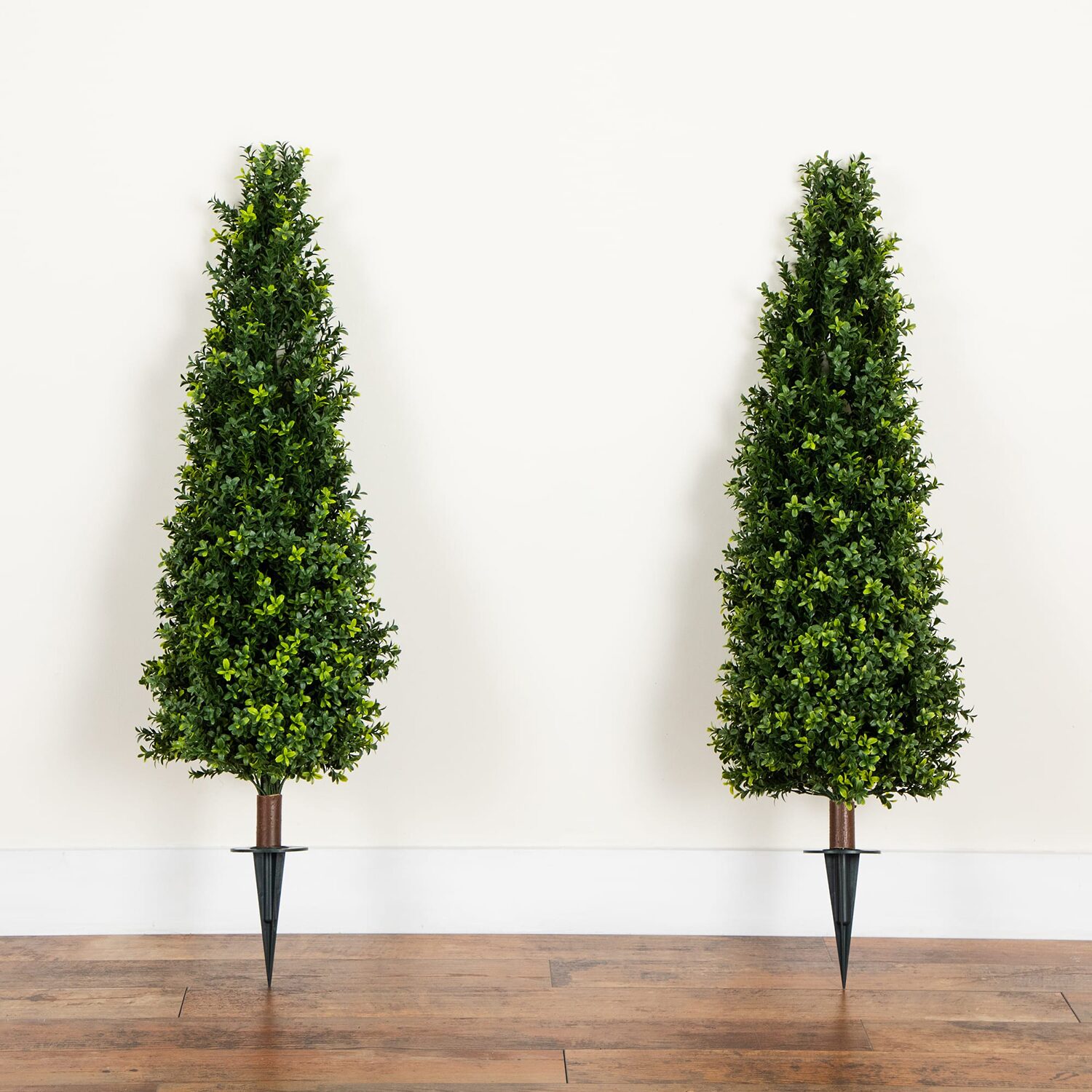Nearly Natural 2-pc. 4ft Boxwood Integrated Ground Stake Artificial Plant