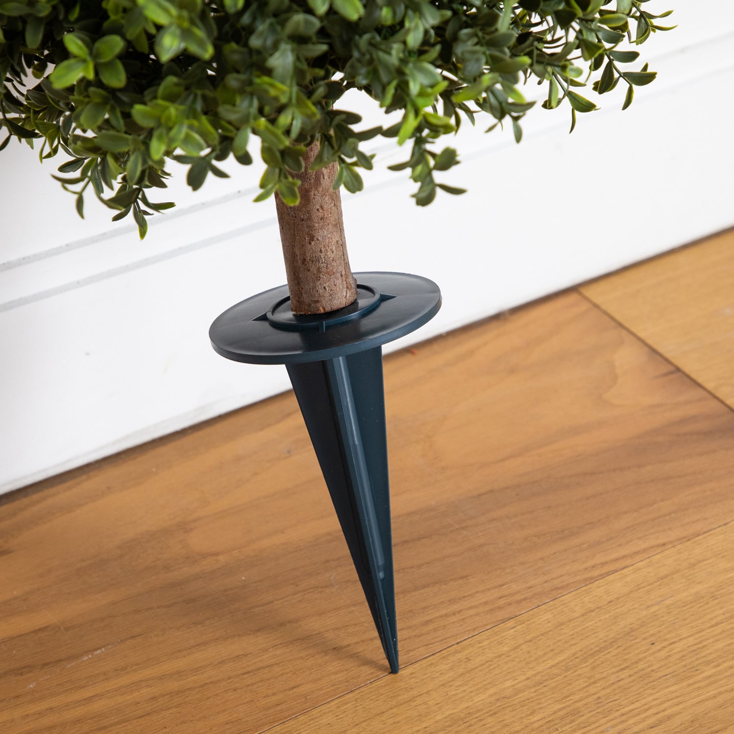 Nearly Natural 2-pc. 2ft Boxwood Integrated Ground Stake Artificial Plant