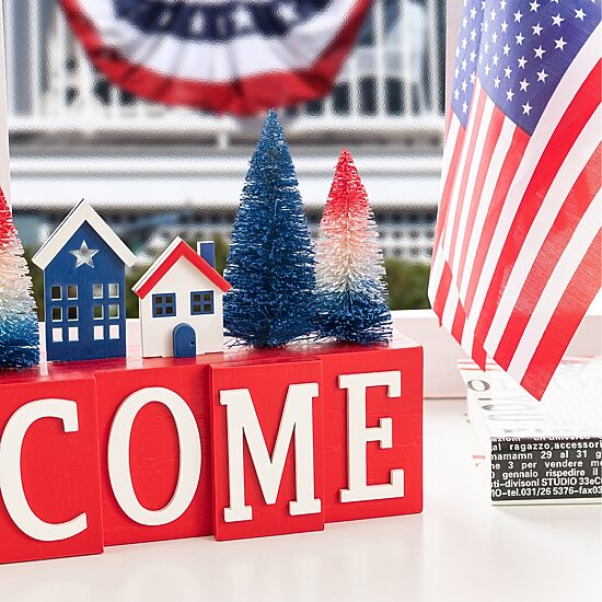 Glitzhome 14" Wooden House Tabletop Decor