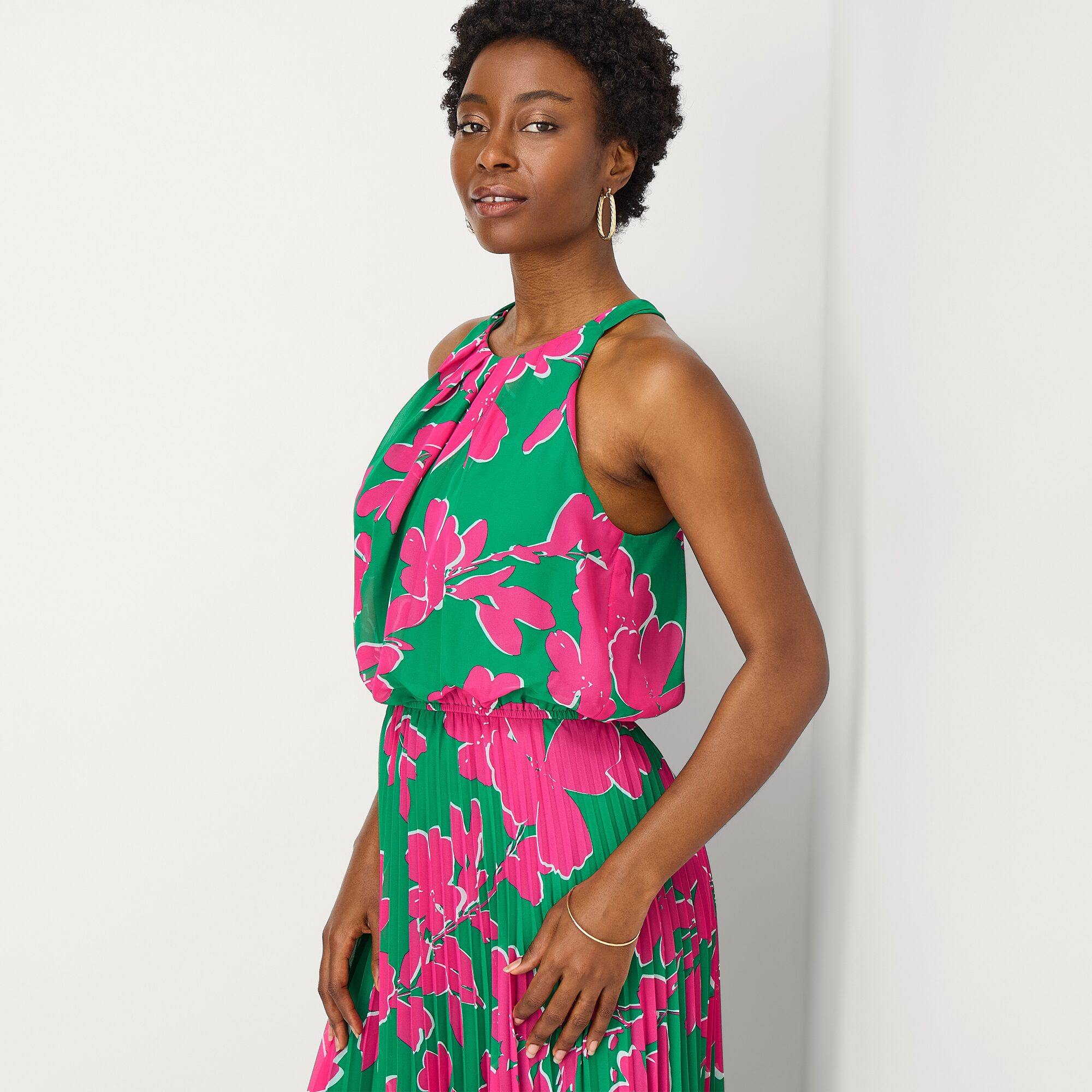 Sandra Darren Womens Round Neck Sleeveless Maxi Dress