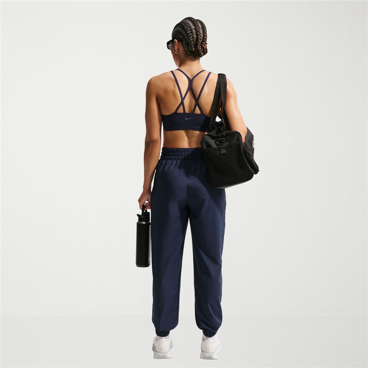 Nike Womens Cinched Mid Rise Regular Fit Jogger Pant
