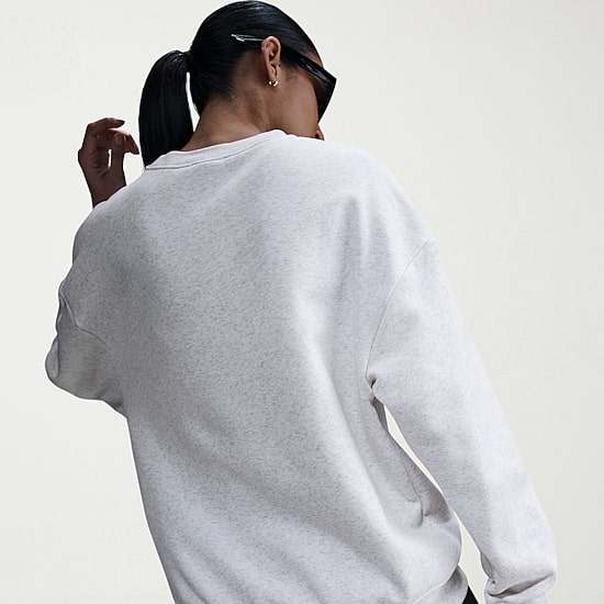 Nike Womens Crew Neck Long Sleeve Sweatshirt