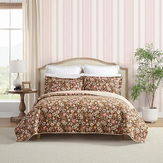 Laura Ashley Marta Quilt Set