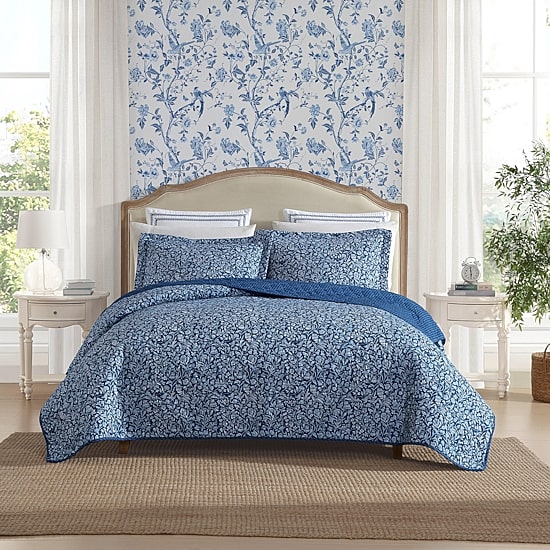 Laura Ashley Elaina Quilt Set