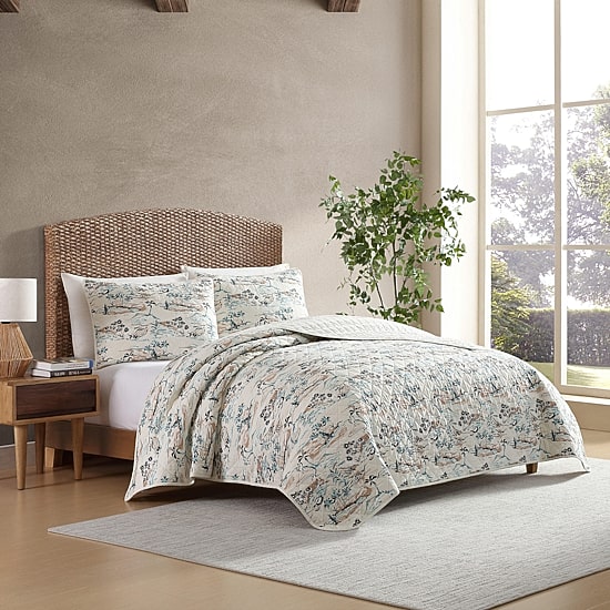 Eddie Bauer Alani Island Quilt Set