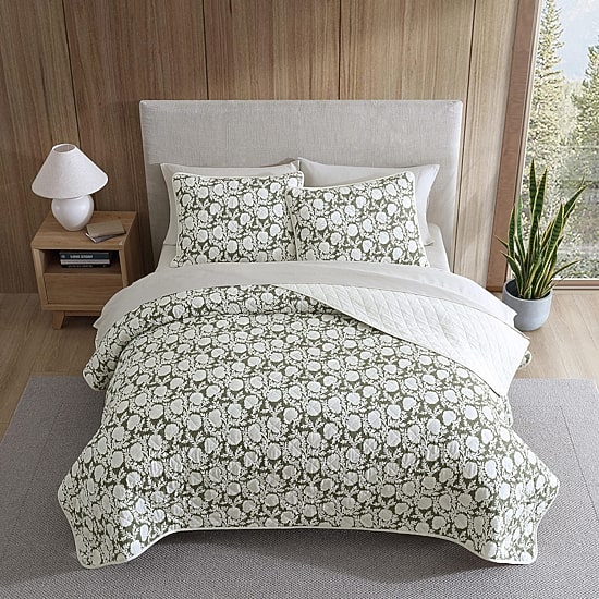 Eddie Bauer Garden Bloom Quilt Set