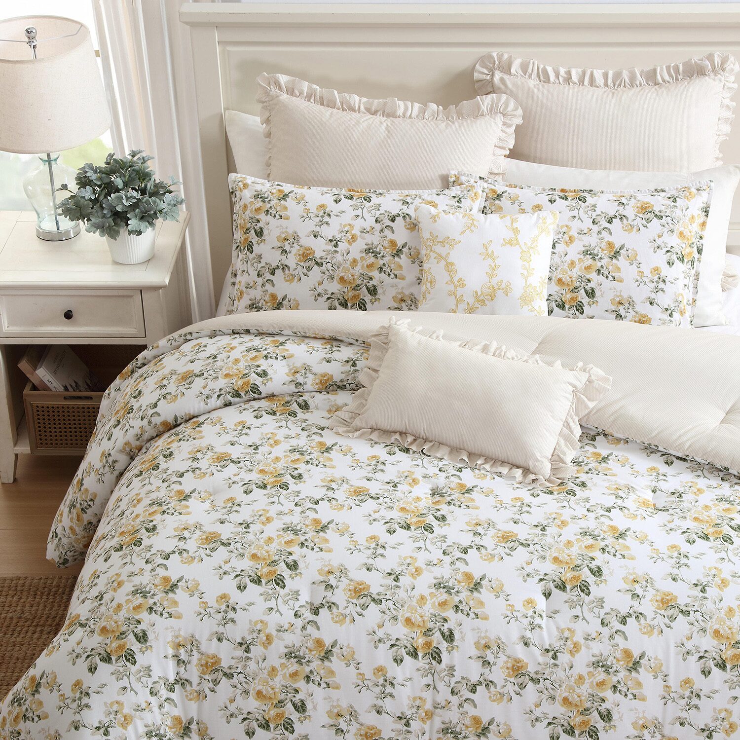 Laura Ashley Roses Midweight Comforter Set