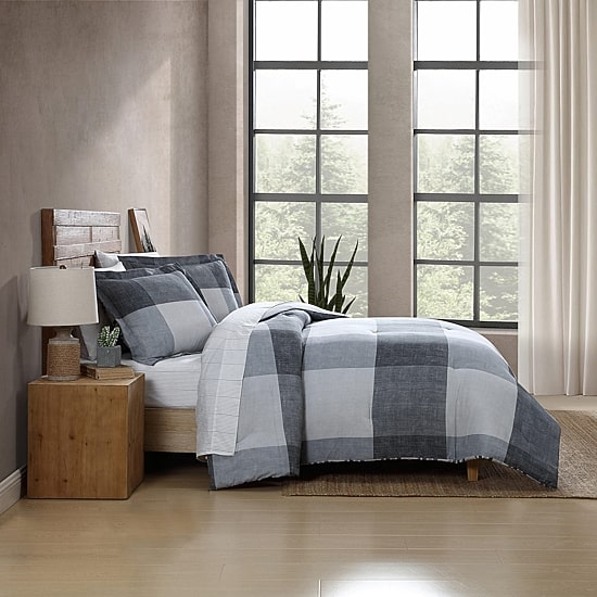 Eddie Bauer Oversized Palid Midweight Comforter Set