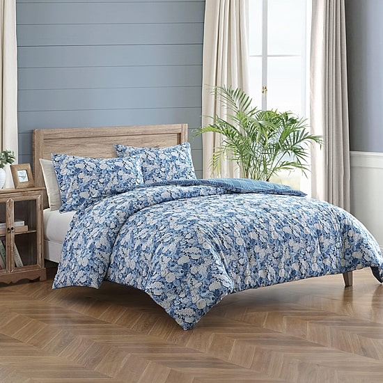 Laura Ashley Sweet Memories Midweight Comforter Set