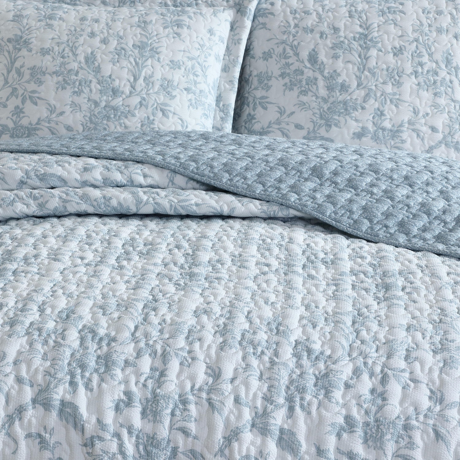 Laura Ashley Amberly Quilt Set