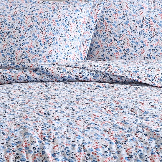 Laura Ashley Leoflower Quilt Set