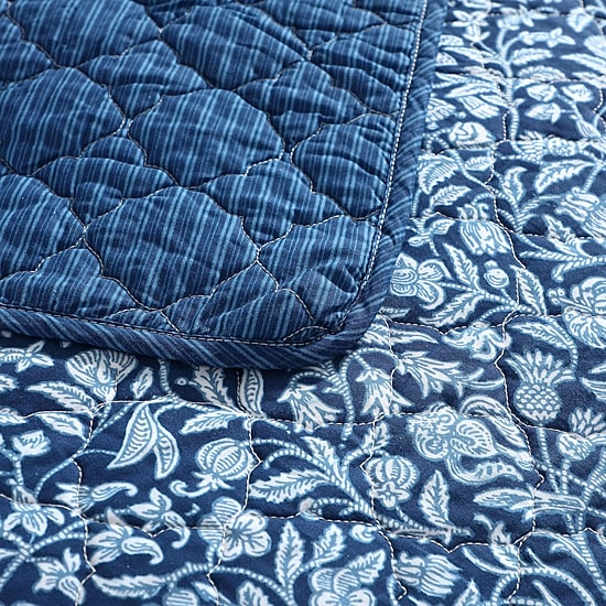 Laura Ashley Elaina Quilt Set