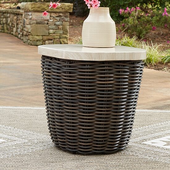 Signature Design by Ashley King Outdoor End Table