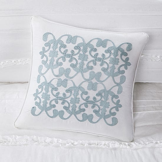 Madison Park Isabella 4-Pc Ruffle Quilt Set With Throw Pillow