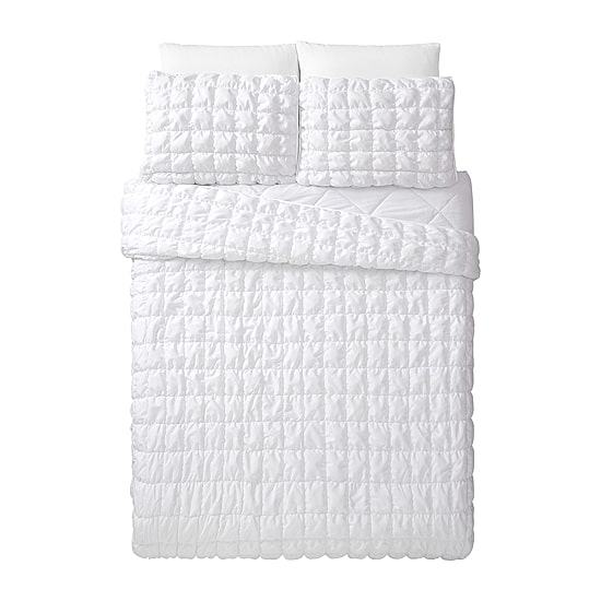 Urban Playground Dreamy Clouds Puffy Quilt Set