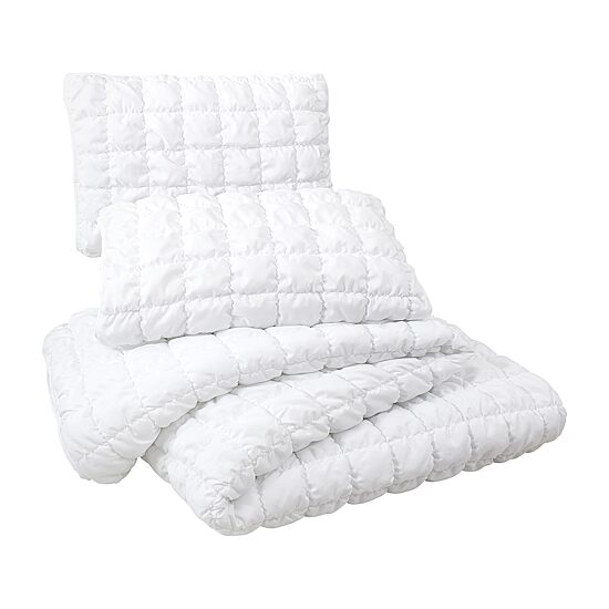 Urban Playground Dreamy Clouds Puffy Quilt Set