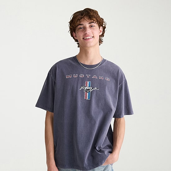 AEROPOSTALE Ford Mens Crew Neck Short Sleeve Boxy Fit Graphic T-Shirt