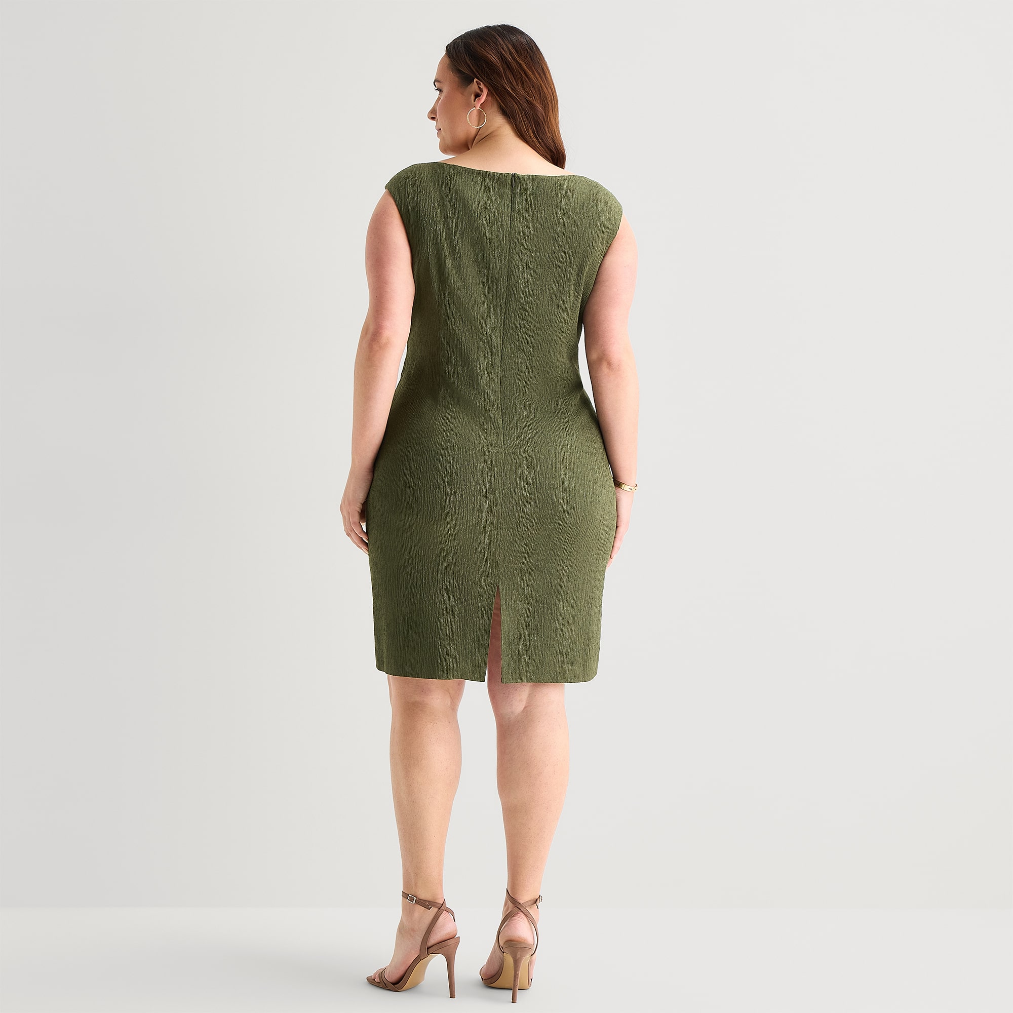 Jessica Howard Womens Plus Boat Neck Sleeveless Sheath Dress