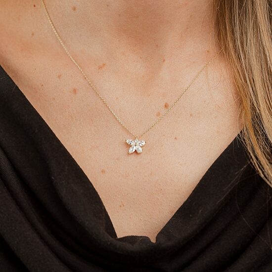 Flower (Si2/G) Womens 3/4 CT. T.W. Lab Grown White Diamond 10K Gold Flower 18 Inch Pendant Necklace