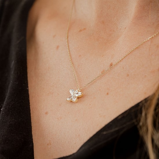 Flower (Si2/G) Womens 3/4 CT. T.W. Lab Grown White Diamond 10K Gold Flower 18 Inch Pendant Necklace