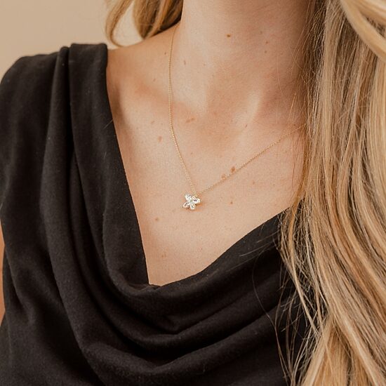 Flower (Si2/G) Womens 3/4 CT. T.W. Lab Grown White Diamond 10K Gold Flower 18 Inch Pendant Necklace