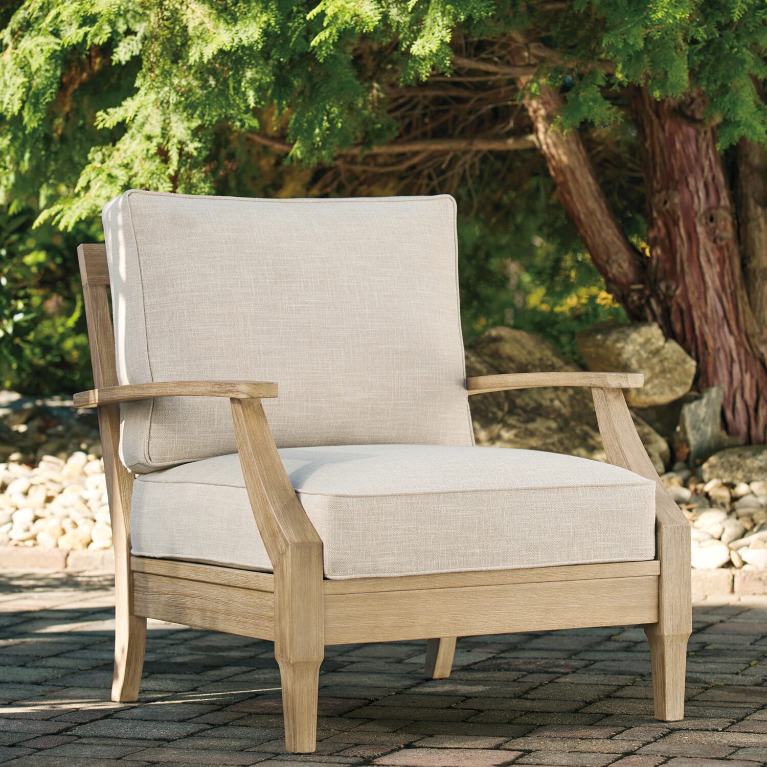 Outdoor By Ashley Clare View Lounge Chair