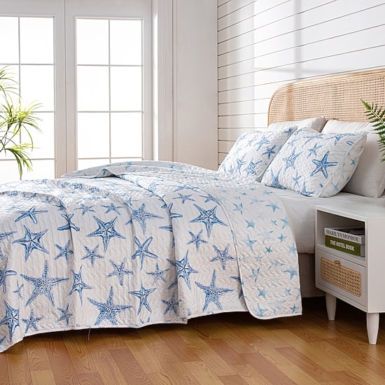 Linery Blue Starfish Reversible Reversible Quilt Set