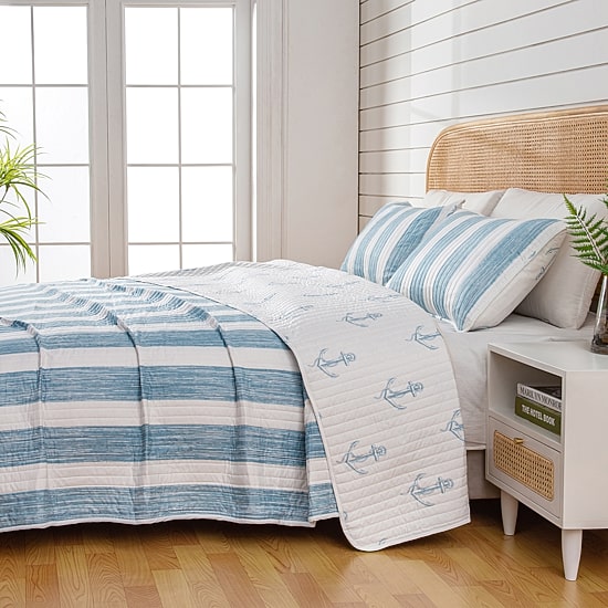 Linery Stripes Anchors Reversible Quilt Set