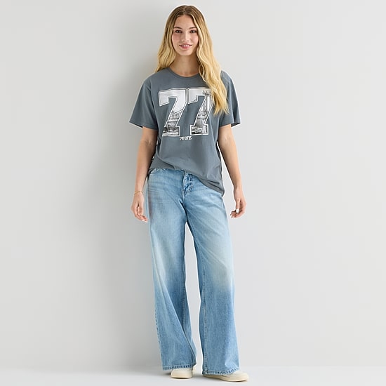 Grayson Threads, The Label New York Boyfriend Tee Womens Juniors Crew Neck Short Sleeve Loose Fit Graphic T-Shirt