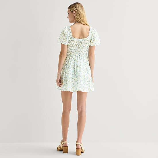 City Triangle Womens Juniors Sweetheart Neck Short Sleeve Flutter Fit + Flare Dress